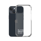Coque iPhone 15, texte blanc, à côté du téléphone : « la reine du blind test ? for sure. »