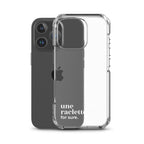 Coque iPhone 16 Pro, texte blanc, à côté du téléphone : « une raclette ? for sure. »
