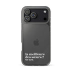 Coque iPhone 17 Pro Max, texte blanc : « la meilleure des sœurs ? for sure. »