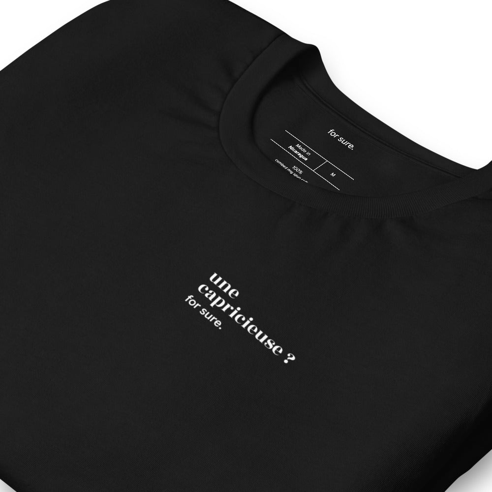 T-shirt noir « une capricieuse ? for sure. », vue en biais