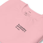 T-shirt rose « la cousine préférée ? for sure. », vue en biais