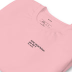T-shirt rose « une machine au lit ? for sure. », vue en biais