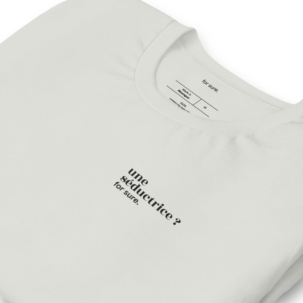 T-shirt gris « une séductrice ? for sure. », vue en biais