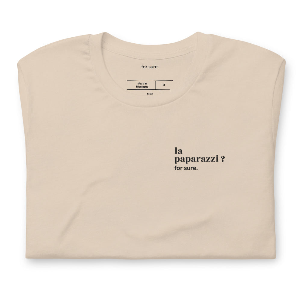 T-shirt beige « la paparazzi ? for sure. », plié