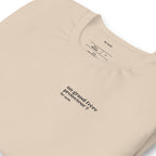 T-shirt beige « un grand frère protecteur ? for sure. », vue en biais